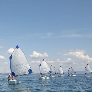 Stage sportif d'été Optimist - LAC D'ANNECY